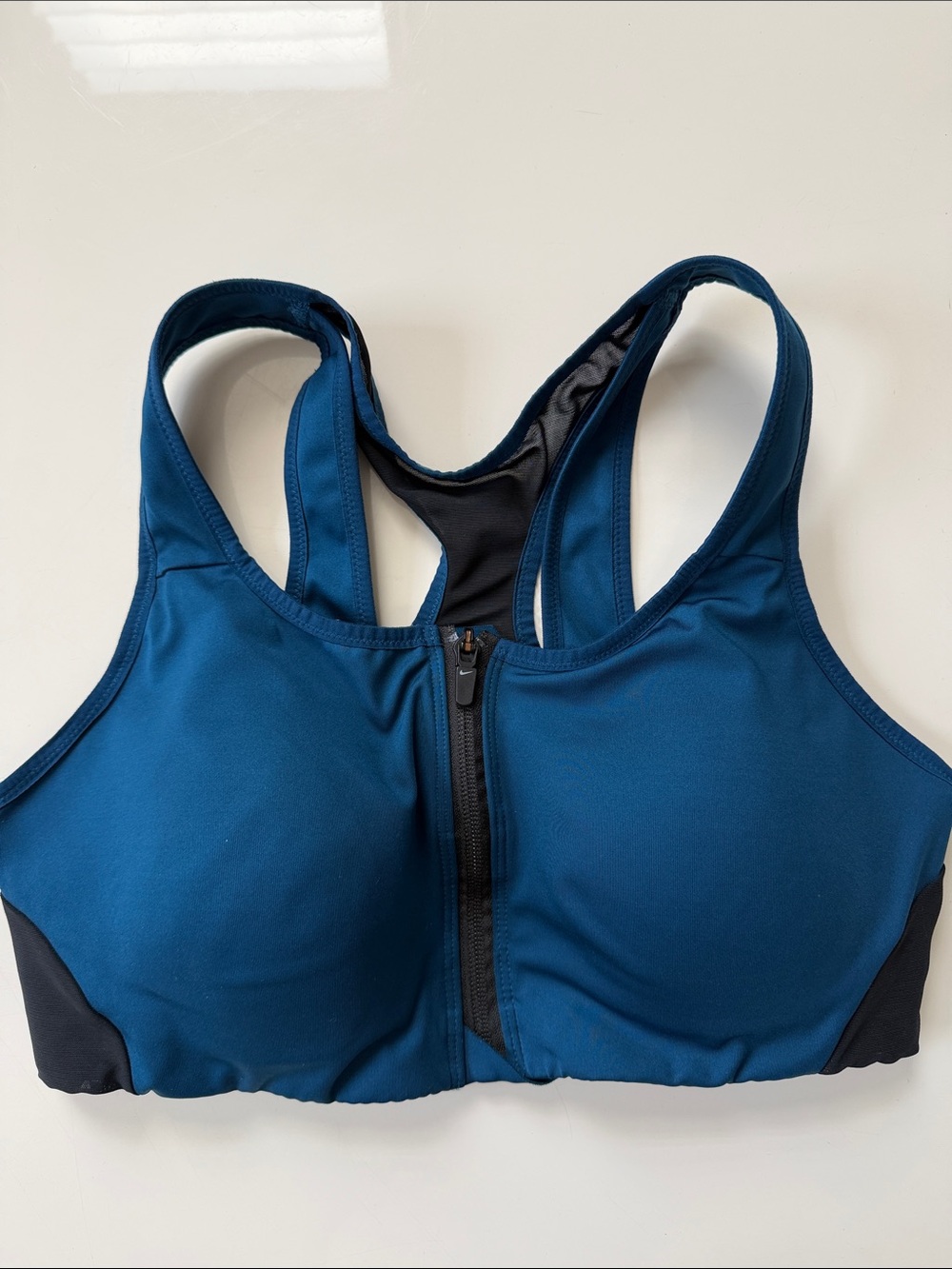 Nike Teal Blue Front-Zip Racerback Sports Bra with Black Panels